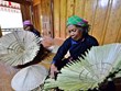 Сохранение уникального ремесла изготовления конических шляп из пальмовых листьев
