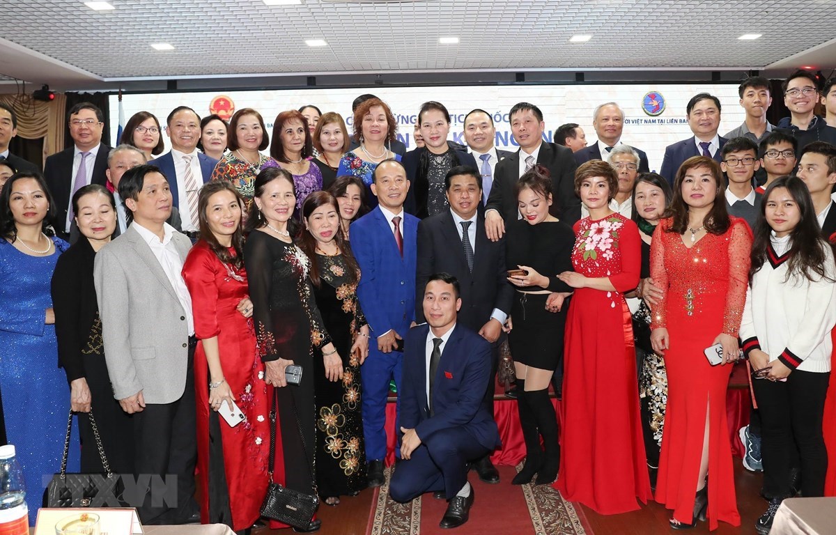 Председатель Национального Собрания Нгуен Тхи Ким Нган на встрече с представителями вьетнамской общины в РФ. (Фото: Чонг Дык,ВИА) 