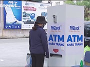 Ханойцы в восторге от “масочных банкоматов”