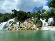 Красота водопада Баншам в провинции Каобанг