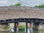 Уникальный крытый мост в деревне Кень, провинция Намдинь, во Вьетнаме