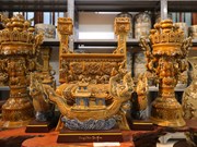 На керамике Батчанг изображены драконы, приветствующие Тэт