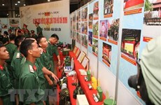 В Ханое открылась выставка «50 лет выполнения завещания президента Хо Ши Мина»