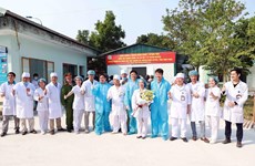 Поддержка иностранных друзей для жителей в очаге эпидемии провинции Виньфук