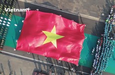 Торжественная церемония поднятия флага на марафоне Тиенфонг 2021