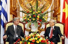Укрепляется дружба между Вьетнамом и Восточной Республикой Уругвай
