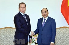 Премьер-министр Вьетнама Нгуен Суан Фук принял директора Росгвардии