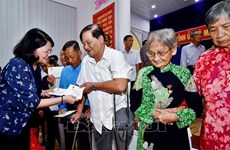 Вице-президент Данг Тхи Нгок Тхинь посетила провинцию Камау