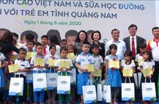 Вице-президент посетила детей в Куангнаме в Международный день защиты детей