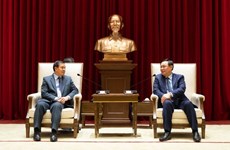 Власти Ханоя обещают укрепить связи с Лаосом
