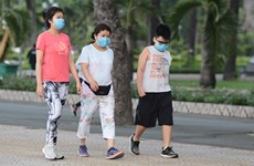 Город Хошимин штрафует людей за то, что они не носят маски для лица с 5 августа
