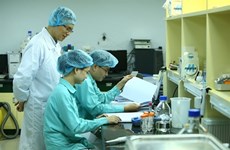 Вакцина COVID-19, созданная во Вьетнаме, будет запущена для испытаний на людях в октябре