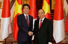 Новое правительство Японии продолжит дипломатическую политику Абэ в отношении Вьетнама 