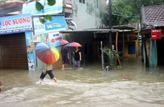 В результате сильного наводнения 18 человек погибли, 14 пропали без вести в центральном Вьетнаме