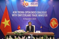 Министры экономики АСЕАН проводят онлайн-диалог Тройки со Швейцарией