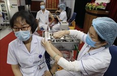 Около 38.000 человек вакцинированы от COVID-19 во Вьетнаме