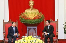 Вьетнам готов помочь Лаосу отреагировать на COVID-19