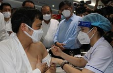 Эпидемия COVID-19: начата самая масштабная кампанию вакцинации в Хошимине