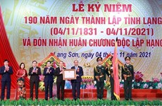 Президент Нгуен Суан Фук принял участие в праздновании 190-летия основания провинции Лангшон