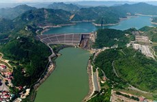 Подписан кредит в размере 1.900 млрд. вьетнамских донгов на расширение проекта строительства гидроэлектростанции Хоабинь