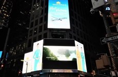 На Таймс-сквере в Нью Йорке показывают клип о Вьетнаме