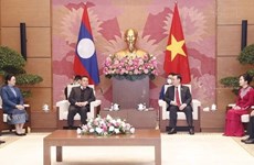 Успешно завершился официальный визит председателя Национального собрания Лаоса во Вьетнам