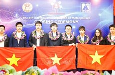Вьетнамские школьники завоевали золотые и серебряные медали на Международной олимпиаде мегаполисов