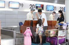 Зарубежные вьетнамцы в Европе ждут возобновления международных рейсов