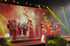 Фестиваль вьетнамский Тэт открывается в Хошимине