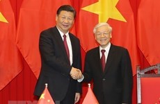 Обмен поздравлениями по случаю 72-й годовщины установления дипломатических отношений между Вьетнамом и Китаем
