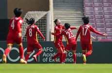 Президент государства вручил ордена Труда женской сборной по футболу
