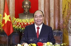 Высокопоставленная вьетнамская делегация отправляется в Сингапур с государственным визитом