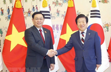 Yonhap и ВИA организуют фотовыставку по случаю 30-летия установления дипломатических отношений между Корей и Вьетнамом