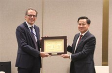 Заместитель премьер-министра Ле Минь Кхай встретился с вице-президентом IFC по Азиатско-Тихоокеанскому региону