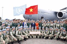 Президент Нгуен Суан Фук проводил первый инженерный отряд в миротворческую миссию ООН
