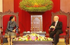Генеральный секретарь ЦК КПВ Нгуен Фу Чонг принял вице-президента Лаоса Пани Ятотоу
