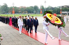 Государственные и партийные руководители отдали дань уважения президенту Хо Ши Мину в годовщину его рождения