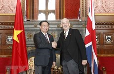 Председатель НС Вьетнама провел переговоры со спикером нижней палаты Великобритании