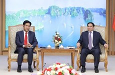 Премьер-министр Фам Минь Тьинь принял министра юстиции Лаоса Файви Сибуалифа
