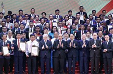 Награждены 100 выдающихся вьетнамских фермеров в 2022 году