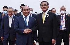 Президент Нгуен Суан Фук прибыл в Бангкок, начав свой официальный визит в Королевство Таиланд для участия в 29-й конференции АТЭС
