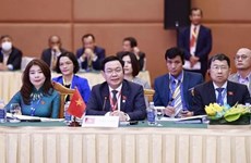 Председатель НС Вьетнамапринял участие в заседании исполнительного комитета AIPA