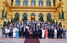 Президент Вьетнама принял делегатов, присутствовавших на 22-й ассамблеи Всемирного совета мира