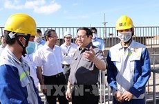 Премьер-министр проинспектировал проекты развития инфраструктуры в городе Хошимин