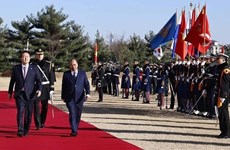 Церемония встречи президента Нгуен Суан Фука состоялась в Сеуле