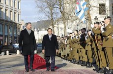 Церемония встречи премьер-министра Фам Минь Тьиня в Великом Герцогстве Люксембург