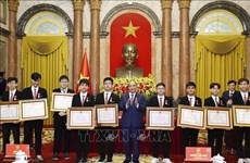 Президент страны похвалил победивших учеников в Олимпийском международном конкурсе науки и техники 2022 года