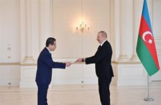 Посол Данг Минь Кхой вручил верительные грамоты президенту Азербайджана
