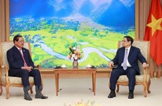 Премьер-министр Фам Минь Тьинь принял заместителя премьер-министра Камбоджи Сар Кхэна