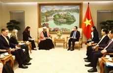 Вьетнам хочет способствовать более всесторонним отношениям с США